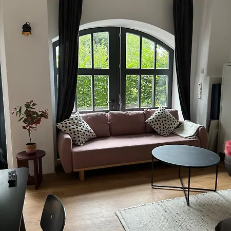 Old Town Gem With Designer Flair Διαμέρισμα *