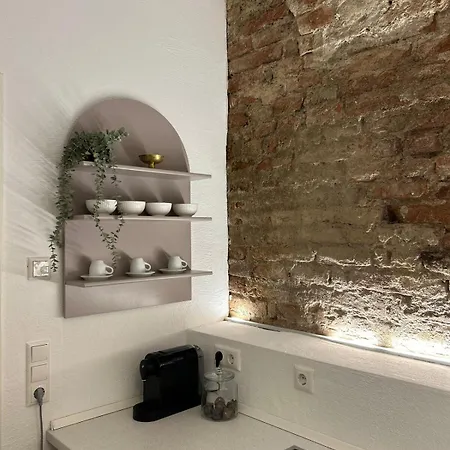 Old Town Gem With Designer Flair Appartement