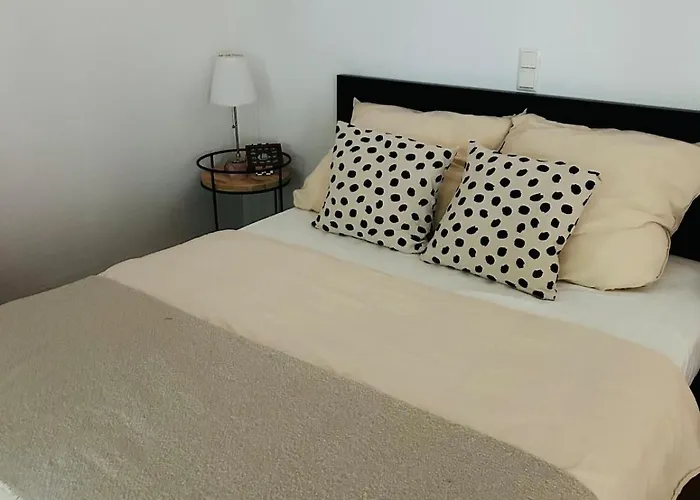 Old Town Gem With Designer Flair Apartamento Landsberg am Lech